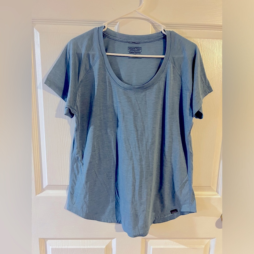Women’s XL Patagonia short-sleeve t-shirt, extra soft comfortable